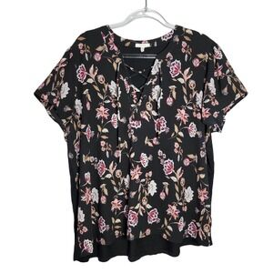 Maurices Black‎ Floral Print Lace Up Top Plus Size 2X V Neck Short Sleeve Blouse